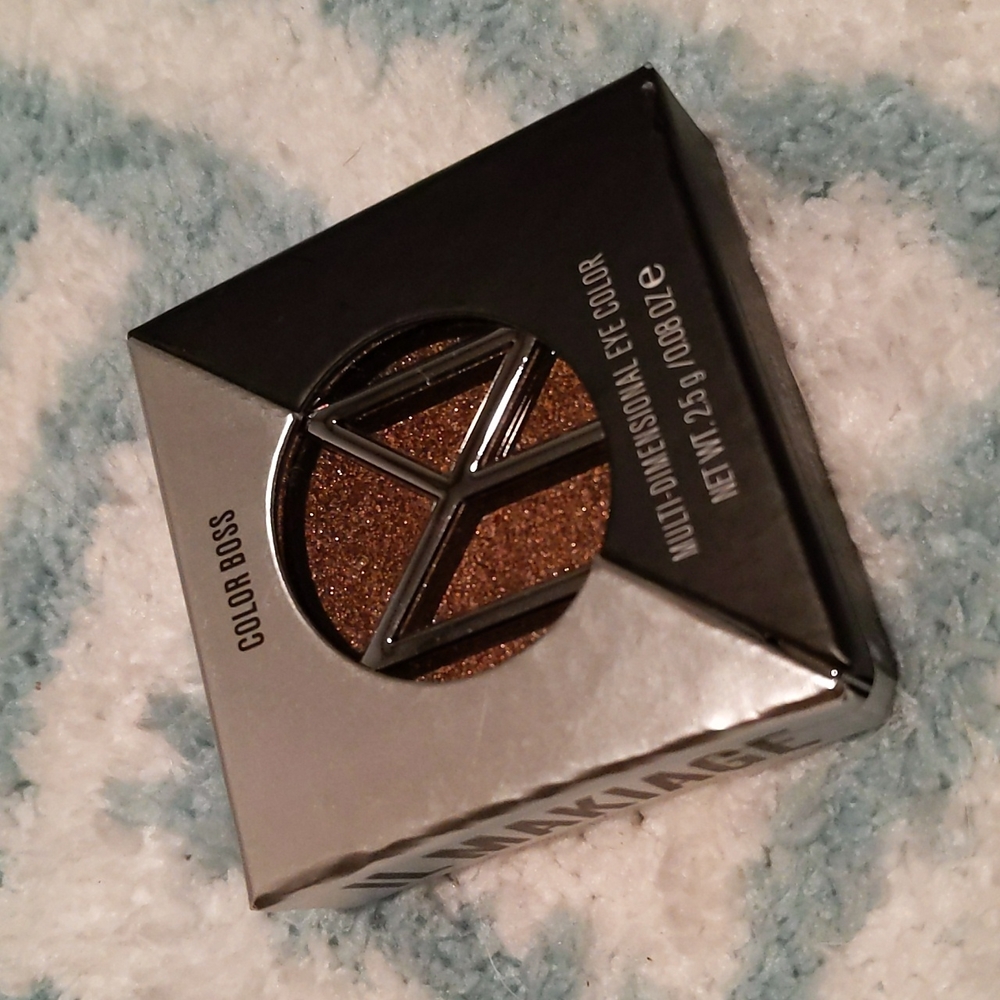 Il Makiage Color Boss Eyeshadow in News Flash
